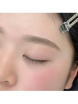 ジャンティーユ(Gentille)/眉毛ワックス/間引き/眉カット