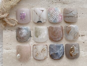 ライリアネイル(Rairia nail)の写真/お仕事上ハンドネイルができない方にも◎豊富なデザインをご用意！足元からお洒落に気分もUP☆