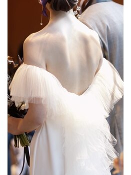 ボディキュア ブライダル美容整体 大阪梅田/立体感のある背中/大阪/北新地