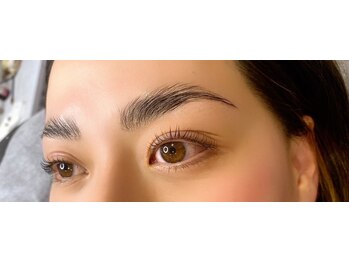 アイビーラッシュ(Eye be Lush)/パリジェンヌラッシュリフト