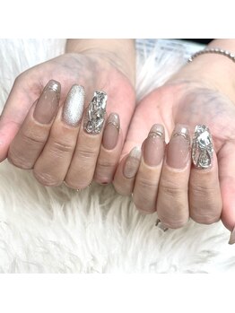 白べぇーっ 本店 湊町店/ストーン埋めネイル