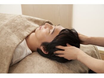 ジョジアンヌロール クリエーションヘアーズ 銀座店の写真/抜け毛,ボリューム,白髪などのお悩みに◎カウンセリング・頭皮チェックから最適なメニューをご提案！