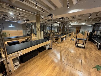 ラ ピラティス 四ツ橋店(La pilates)/マシンピラティス×骨膜整体