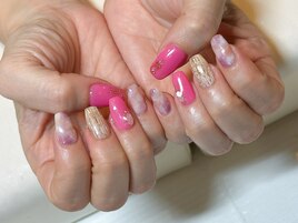 ピンク天然石風ニュアンスネイル