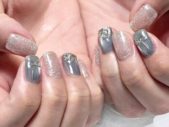 シェリル(CHERIRU)の写真/エレガント・フェミニンをコンセプトに日常にも馴染む煌めく指先に◎