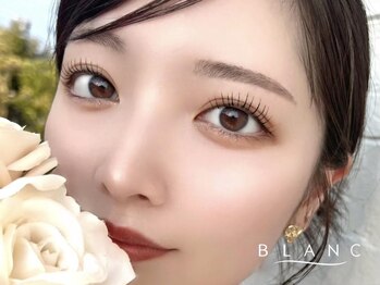 アイラッシュサロン ブラン イオンモール船橋店(Eyelash Salon Blanc)の写真/【つるんと、まあるいおでこは輪郭が綺麗に見え透明感UP！】眉毛wax＆おでこwaxセットがおすすめ◎