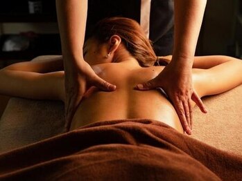 カロン(Kalon)の写真/【心と身体を解きほぐす、オイルマッサージで自分ご褒美】