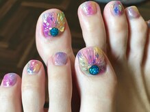 サロンドフォーエイチ(salon de 4H)/シロップのような人魚の鱗ネイル