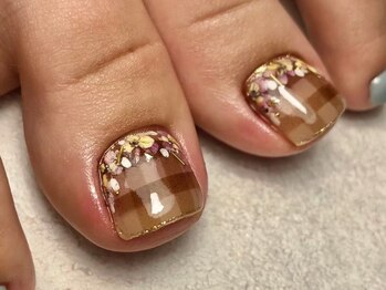 オーラリー ネイル アート メゾン(ORRERY nail art maison)/フット / ギンガムフラワー