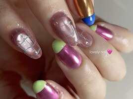 個性派ニュアンスネイル