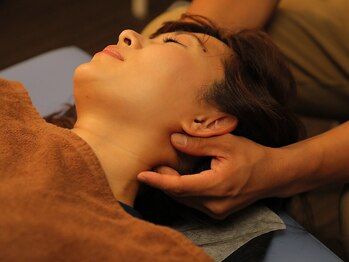 しまだ整体院の写真/スッキリ・メリハリのある小顔へ!凝り固まった顔の筋肉や筋膜を刺激し、たるみ改善◎若々しい見た目に☆