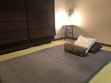 リラクゼーション ルーム ラフ(Relaxation room Rafu)の雰囲気（ボディコースはマット、ヘッドスパはベッドでの施術となります）