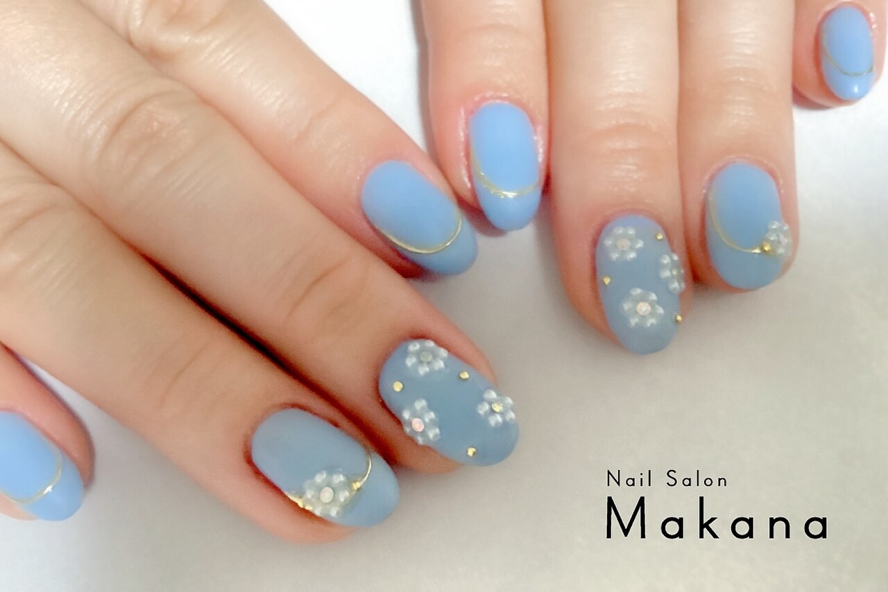 2026年冬トレンド】ブルー フラワーのネイルデザイン集｜人気順｜6