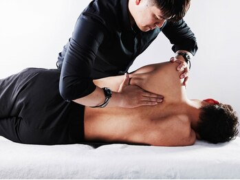 Salute.Labの写真/【デスクワークの味方】深部加温でガチガチ首肩を芯から緩める!可動域が広がり羽が生えたような軽さ♪