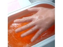 イロドリの雰囲気（乾燥が気になる時期…パラフィンパックでもっちり艶々の手に♪）