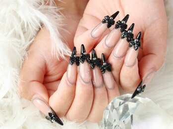 ベスティオーラの写真/【地域でも指折りのパーツ品揃えの豊富さ◎】季節やトレンドに合わせたデザインなど、理想の指先を実現★