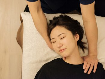 フラット(FURATTO)の写真/【完全個室プライベートサロン】で日ごろの疲れを癒しませんか♪個室でゆったり、熟練の技術で根本改善♪