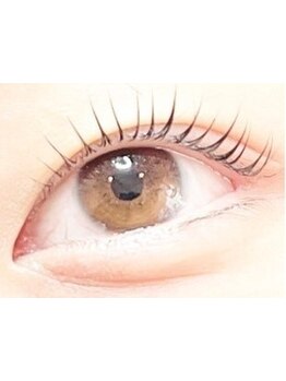 ナチュラル上品な目元にしたい