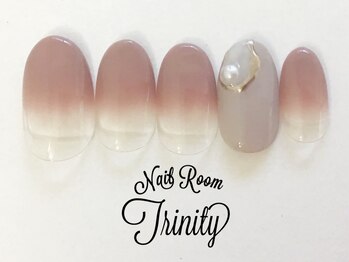 ネイルルーム トリニティ(Nail Room Trinity)/150種類以上選べるアート付