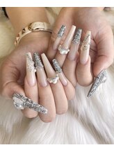 エスフィーネイルサロン ブリーユ(Esfy nailsalon Brille)/