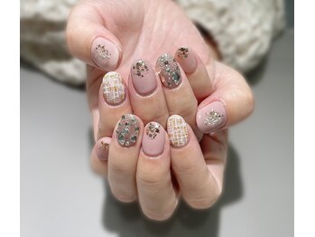 アンムート(ANMUT)/2023/冬のマンスリーデザイン