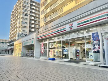 リラク 光が丘IMA店(Re Ra Ku)/□セブンイレブンさんの先