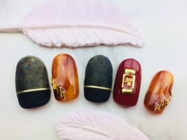 秋・冬・べっこうネイル