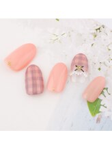 ラ カゼッタ(La casetta)/ガーリーチェックネイル