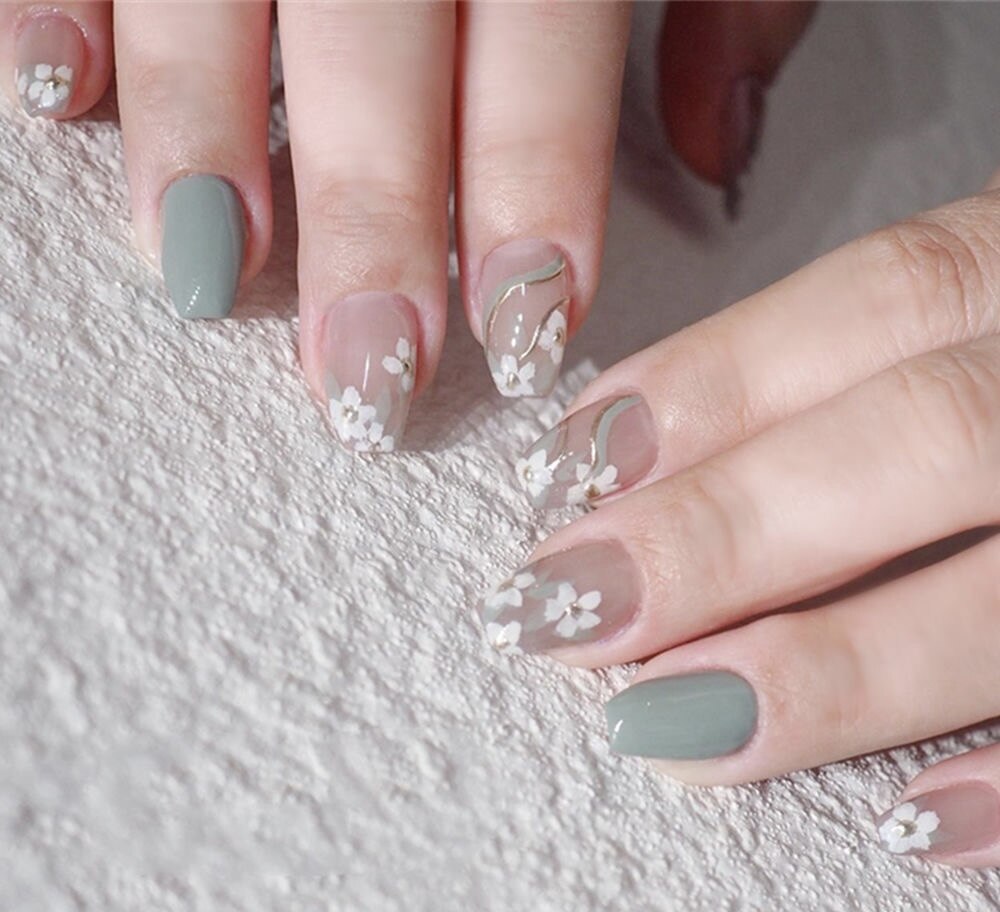 《季節限定》選べる♪定額シンプルアートデザイン(オフ込)　\4,980