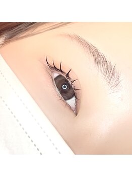 ナナリスボン 福岡(NANA LISBON)/タレ目風パーマ