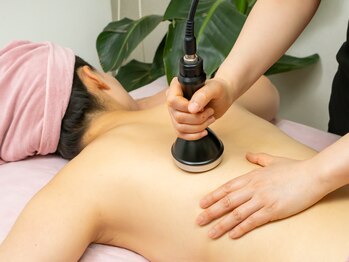 ペルラ(Perla)/背中の施術