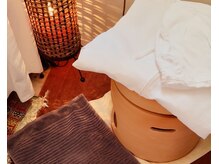 ビューティートリートメントサロン カラ ラヴァン(Kala Lavan)の雰囲気（安心、安全国産黄土に麻炭他17種原料＆麻マントを着用至福の一時）