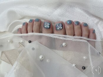 ジェイエフ(JF)/