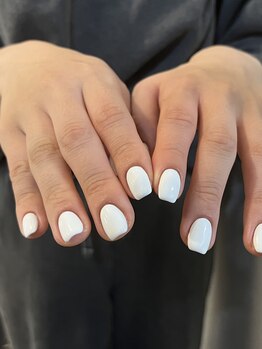 ペル(Per)/まっ白ワンカラー