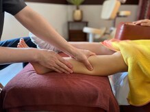 足つぼのソコヂカラの雰囲気（つま先～ふくらはぎまで全てほぐす。足つぼ専門店の醍醐味を堪能）