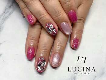 ネイルスタジオ ルキナ(LUCINA)/H-850キラキラビジューネイル