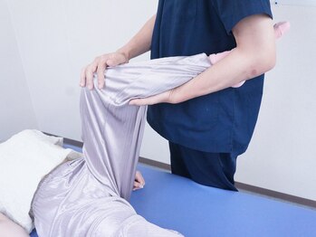 肩こり整体専門 なぎ整骨院 茨木の写真/気になる体の歪みや辛い猫背を整えて、美しく疲れにくい健康的な体へ！オーダーメイド整体×姿勢矯正￥5,000