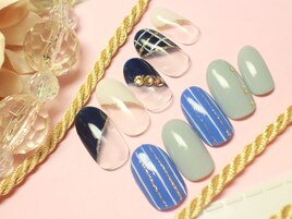 グレーやネイビーでオフィスNAIL