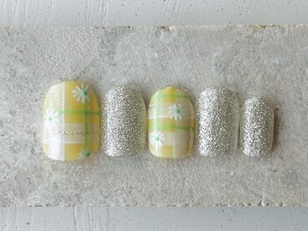 カラ ネイル 中津店(calla nail)/チェック×フラワーネイル♪