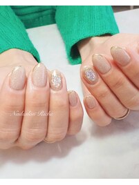 ベージュ系デザイン