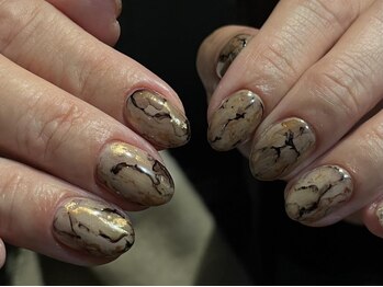 グラッドネイル 銀座店(GLAD nail)の写真/[初回オフ無料◇選べるニュアンスデザイン￥6500～]ドライケア・甘皮ケア付き◎ベースパラジェル変更可能♪