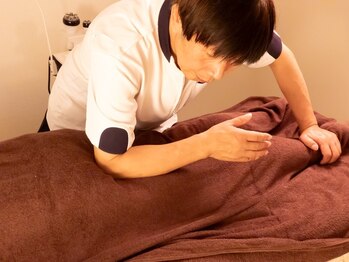 カレント 赤坂(Carent)の写真/お客様の好みに合わせた圧で頭から足先まですっきり！メンズのお客様も大満足の強い圧も可能です♪
