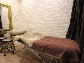 フルール(Fleur)/施術台