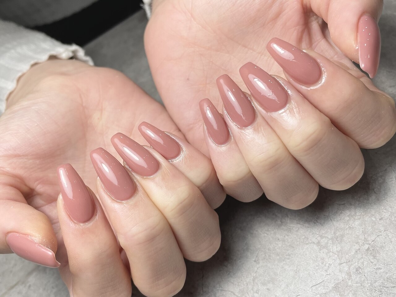 Hand:ワンカラーorラメグラ