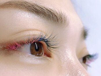 ミニョンアイラッシュデザインサロン くずは店/目頭から