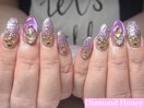 プリンセスを彷彿させるネイル