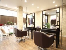 フルール(Fleur)/ヘアサロン併設です。