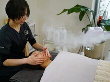 ユカリス(Yu.charis)/REVIハーブピーリング施術工程♪