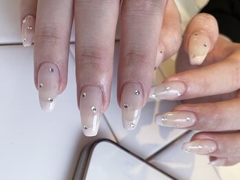 エレノア 枚方(Eleanor)/フレンチネイル・ストーン