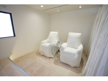 クリスタル(CRYSTAL)/アイラッシュ